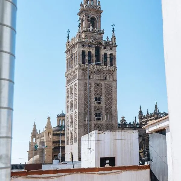 Ático lujo junto a la catedral. Giralda, Hotel in Sevilla