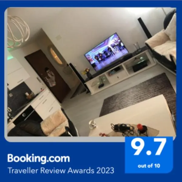 Lovely 2 bedroom condo in Gjilan., hotell i Gnjilane
