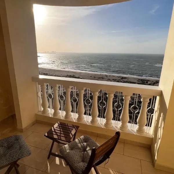 Full sea view Studio high floor, hotel in Ras al Khaimah