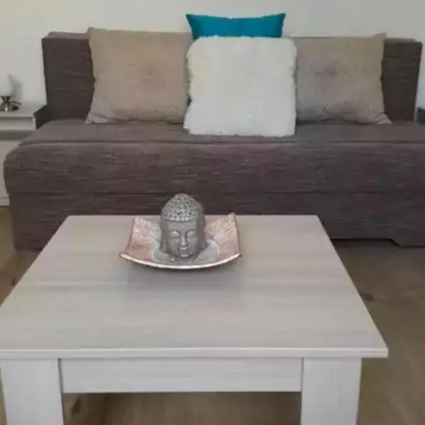 Napfény Apartmanház Balatonberény, hôtel à Balatonberény