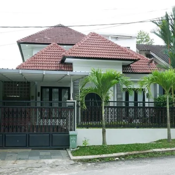 Blue Villa, Hotel in Balikpapan