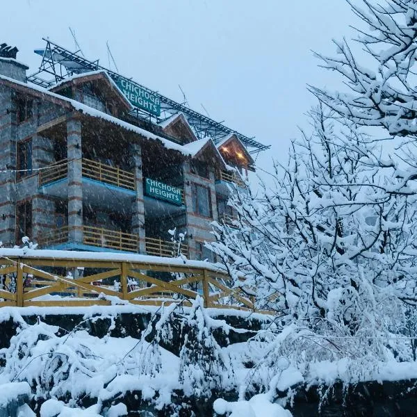 Chichoga Heights, hotel in Manāli