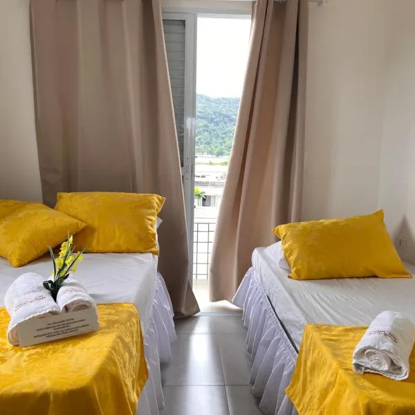 Pousada Suites Enseada Guaruja, hotelli kohteessa Guarujá