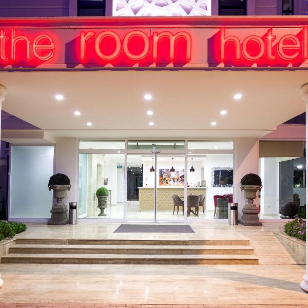 The Room Hotel & Apartments