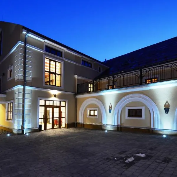 Hotel Malý Pivovar, hotel en Klášter Hradiště nad Jizerou