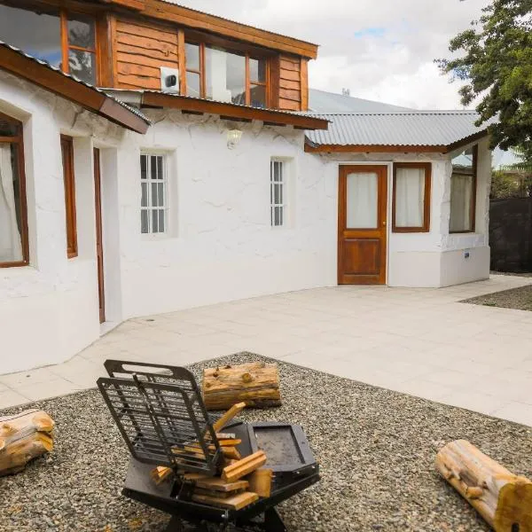 Mamma, Esquel., hotel en Esquel