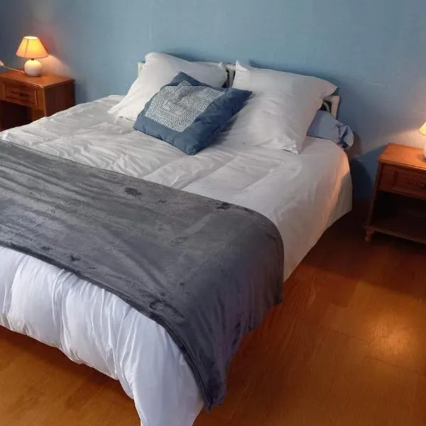 Le Clos du Merry, ξενοδοχείο σε Joux-la-Ville