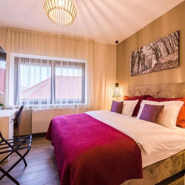 Rustica Nocte Boutique Apartments، فندق في بوزيغا