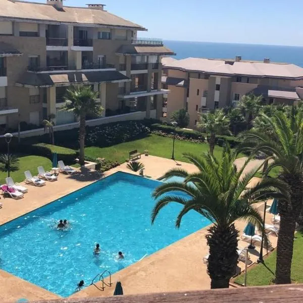 Luxury Apprt 2 ch ,prestigia des nations, hotel in Sidi Bouqnadel