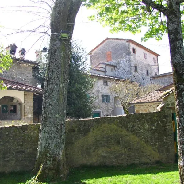 Castello di Sarna, hotel v destinaci Chiusi della Verna