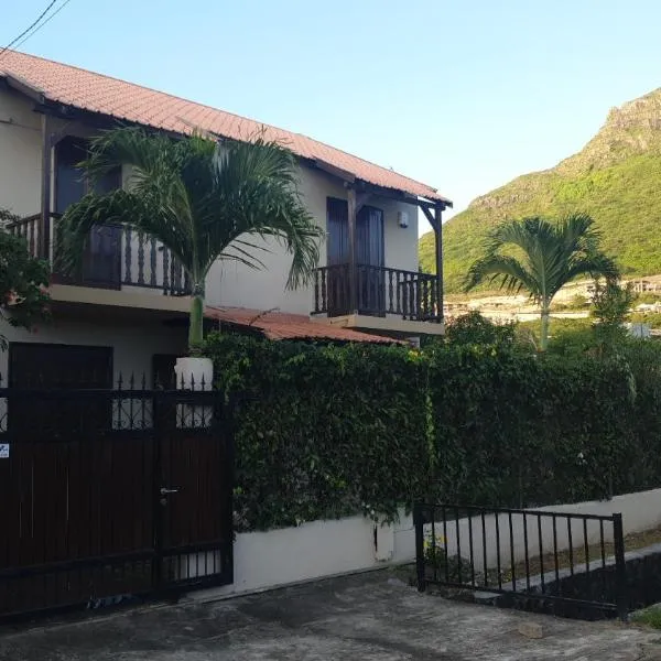 Villa Delice, exquisite avec piscine privée, hotel in Rivière Noire