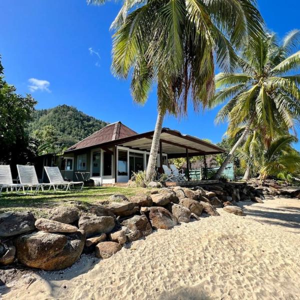 Fare Matairoa - 2BR Beach Cottage, Iumaru