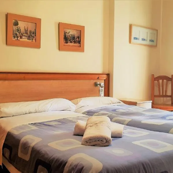 TODOSIERRANEVADA ZONA BAJA - MONTBLANC VISTAS A LA MONTANA - Junto a los Telecabinas, hotel in Sierra Nevada