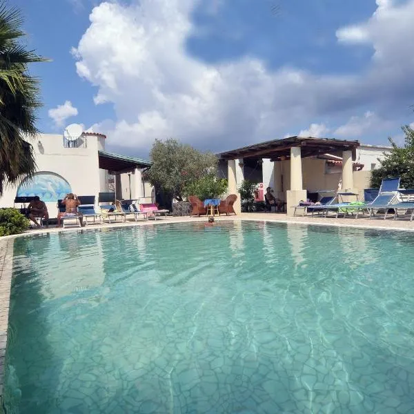 Hotel Aura, hotelli kohteessa Vulcano