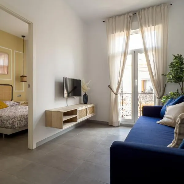 Maritime Apartamentos Cabañal，位于瓦伦西亚的酒店