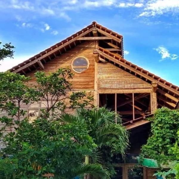 Oro Beach Houses, hôtel à Weetebula