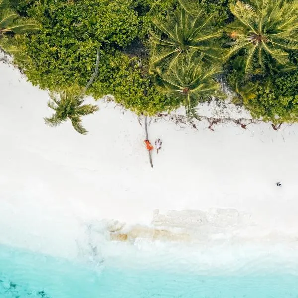 Blue Wave Hotel Maldives - Book FB a week gets a free excursion, hotel en Kudahuvadhoo