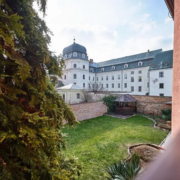 HOTEL Garni PATRIOT, hotel v destinaci Trnava