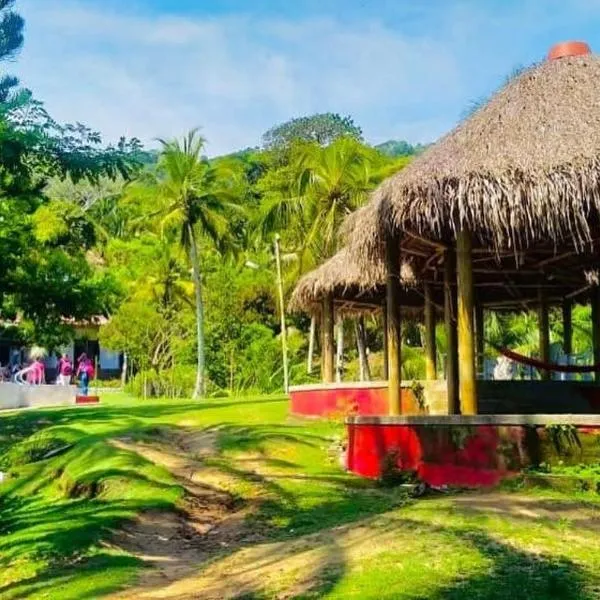 ECOCABAÑA LA HAMACA GRANDE un encuentro con la naturaleza, alquiler por camas, ξενοδοχείο σε El Zaino