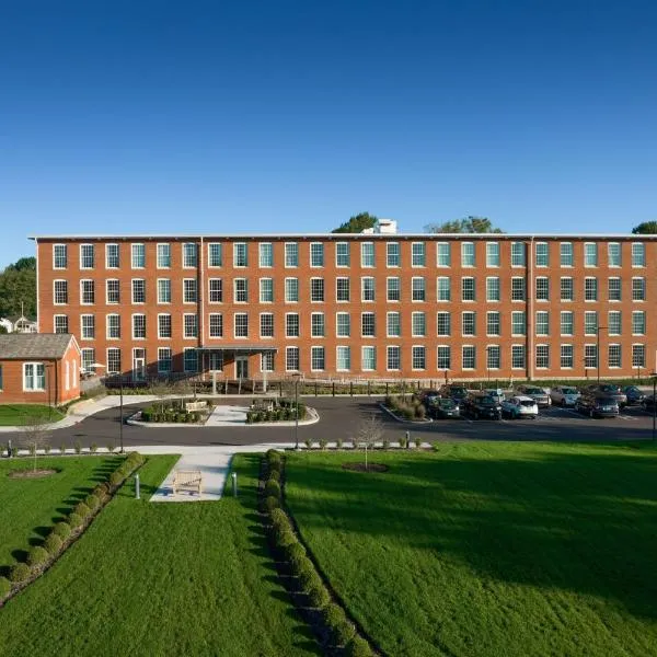 Fairfield Inn & Suites Madison Historic Eagle Cotton Mill, hotel en Madison