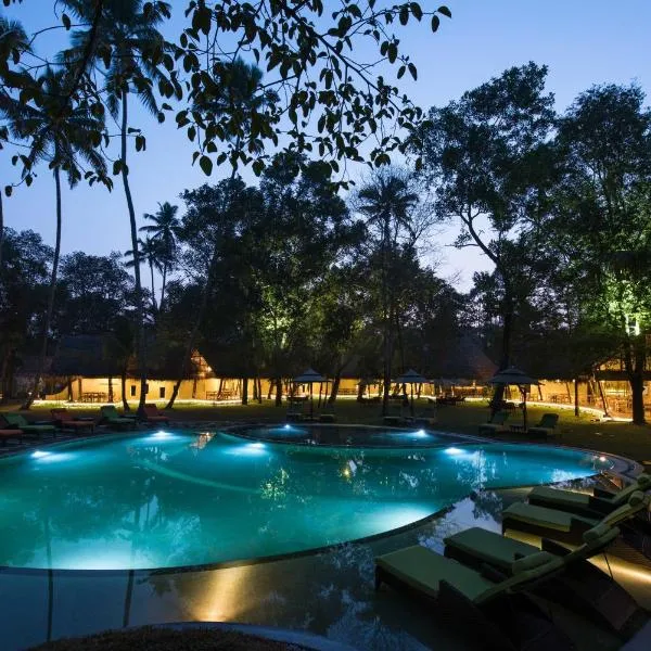 Xandari Pearl Beach Resort, hotel in Mararikulam