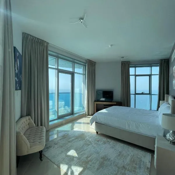 Beachfront paradise just minutes from Dubai, hotell sihtkohas Ajman 