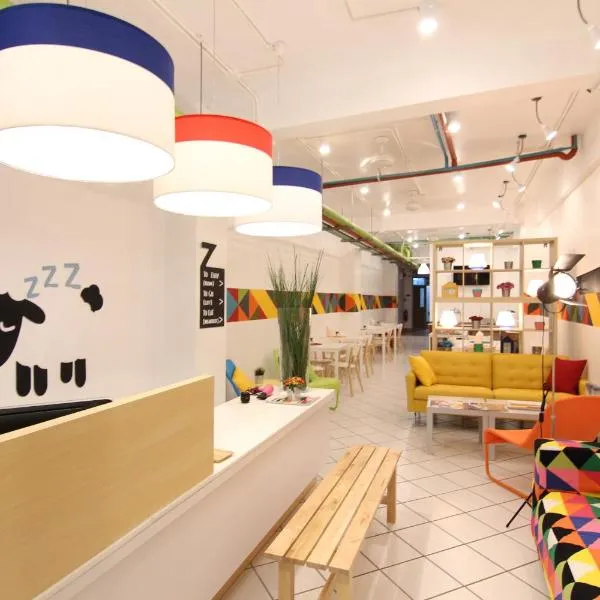 To Zleep Hotel Khaolak, hotel v destinaci Khao Lak