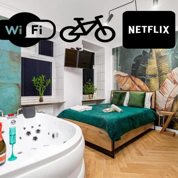 Jacuzzi & Bike Apartment, Krakow, khách sạn ở Kraków