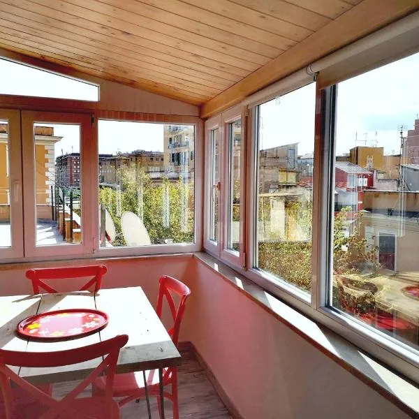 Soulmate Rooftop Apartment، فندق في روما