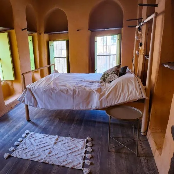 Bait Al Aali Guesthouse, hotel en Al Ḩamrāʼ