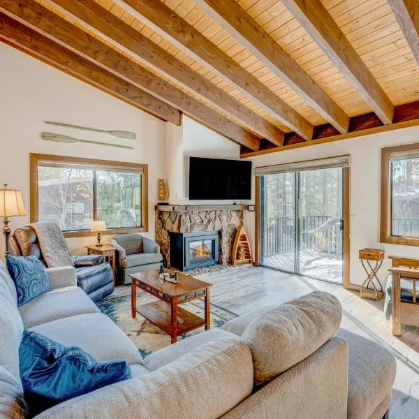 Tree-Lined Views #8, Hotel in Tahoe City