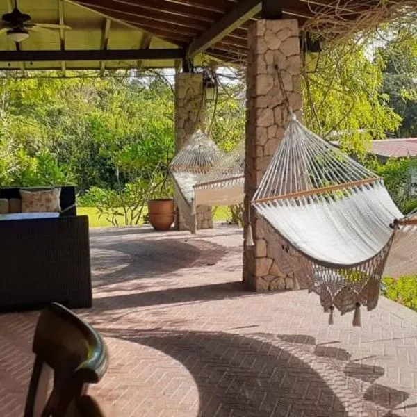 Vista Gaital/ Gaital View, Hotel in Antón