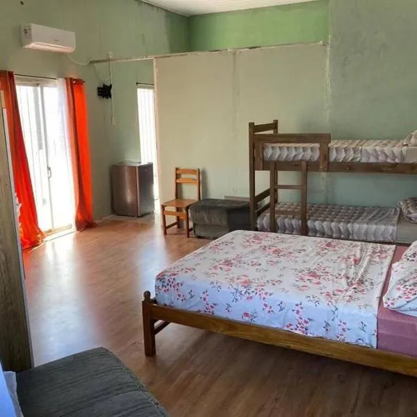 N1 4 Apto 2 ambientes Céntrico: Artigas şehrinde bir otel