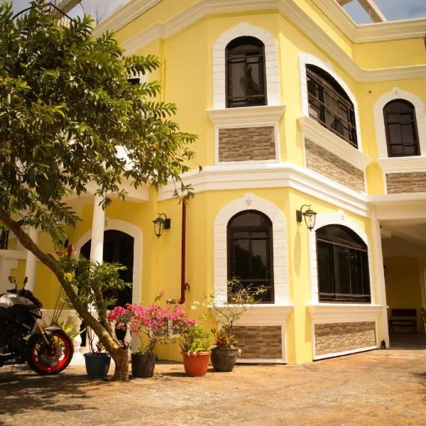 Villa Italia Hotel, hotel v destinaci Sorsogon