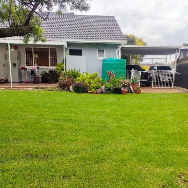 Sabie House -3 bedrooms, OR Tambo, Kempton Park, Johannesburg, hotel in Kempton Park