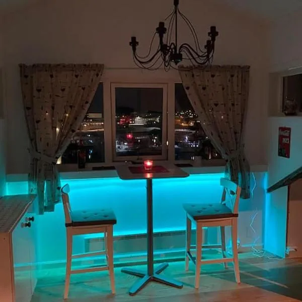 Rooftop view apartment, hôtel à Vardø