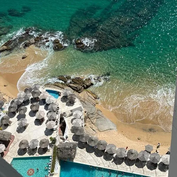 Suite frente al mar en Torres Gemelas Acapulco, hotel en Acapulco