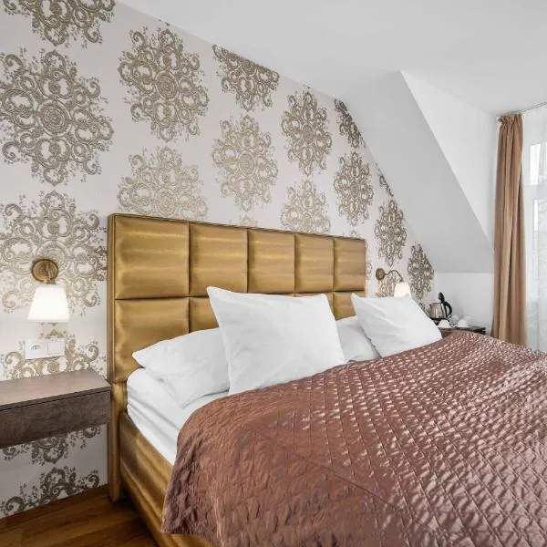 Hotel MAXPLAZA, hotel in Trnava