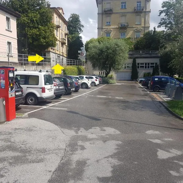 Central Lugano Family Flat 2 Bedrooms Lake view，位于卢加诺的酒店
