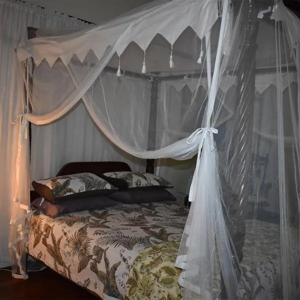 Oskar's Rain Forest Retreat, ξενοδοχείο σε Nelly Bay