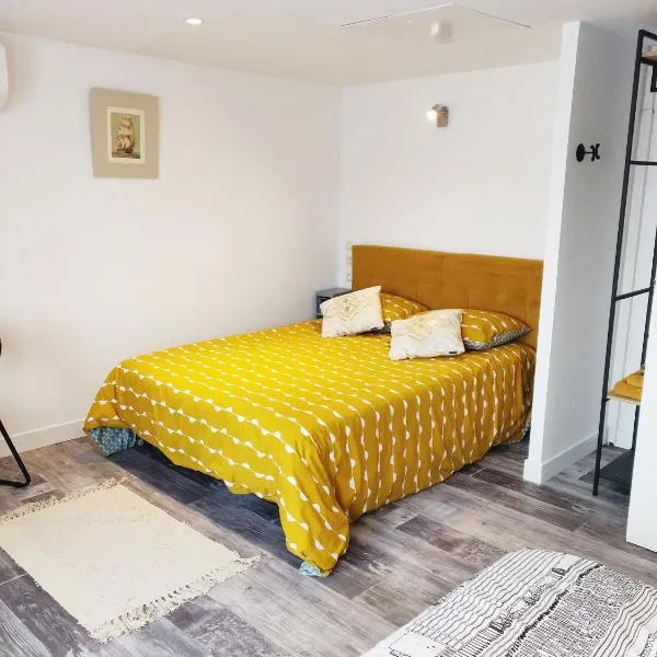 Les Gones en Vendée, Hotel in Saint-Gervais