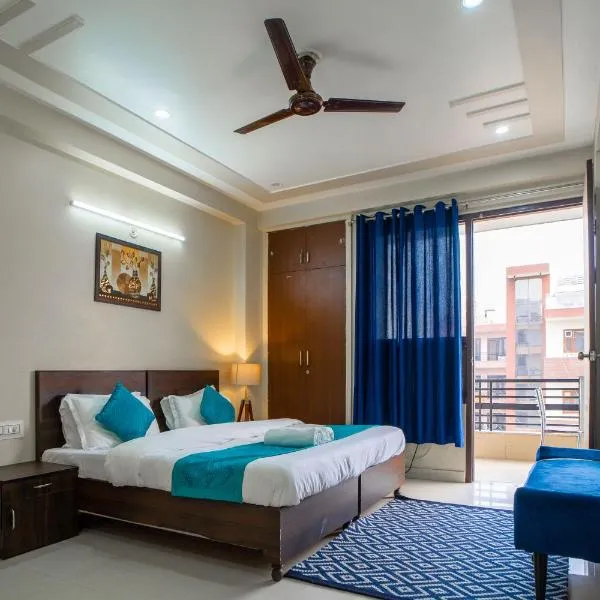 The Lodgers 2 BHK Serviced Apartment infront of Artemis Hospital Gurgaon, Hotel in Gurgaon