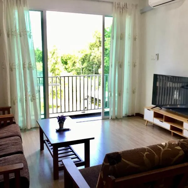 Springfield 3-Storey Cheerful Townhouse #Yoyo Homestay, hôtel à Sandakan