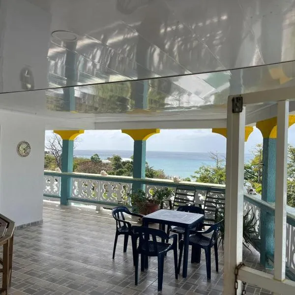 Posada buena vista al mar、プロビデンシアのホテル