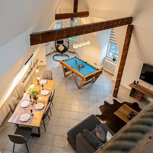 Loft mit Billard-Tisch und PS4, Wuppertal