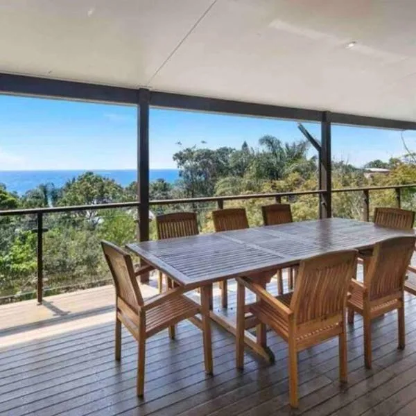 Treetops on Tramican - Ocean View - sleeps 10, hotel v destinaci Point Lookout