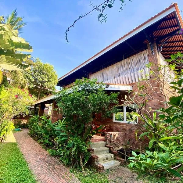 Cozy Paradise, hotell Bătdâmbângis