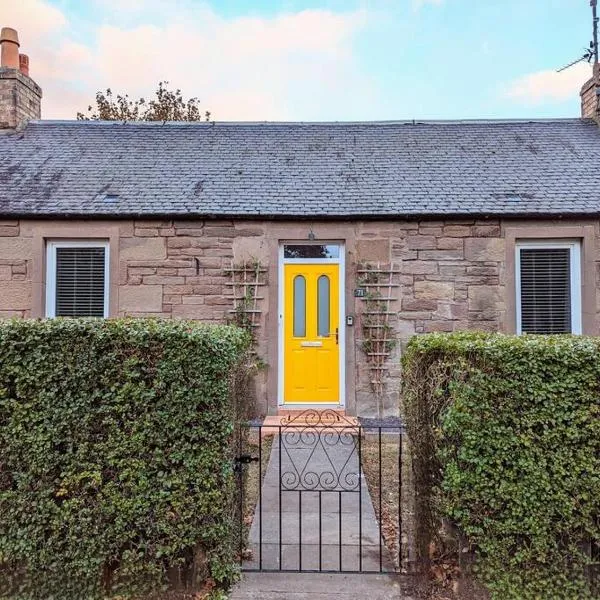 Parkview Cottage - Lovely home with cosy fireplace, ξενοδοχείο σε Carnoustie