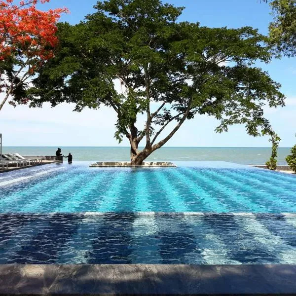 บ้านแสนคราม ห้องติดสระ Baan San Kraam HUA HIN Family Room - Pool Access, hotel in Phetchaburi