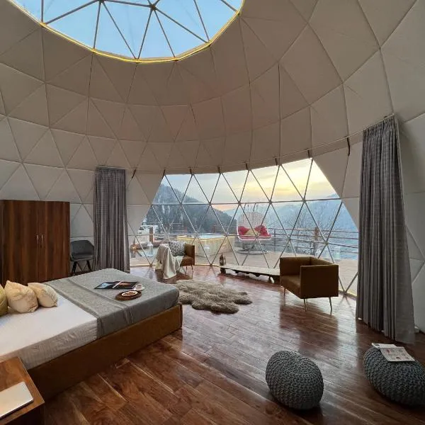 GLAMPING CLUB, hotel in Manāli